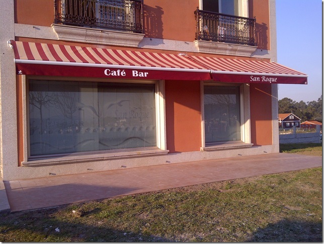 Toldo modelo Arzúa Café bar San Roque